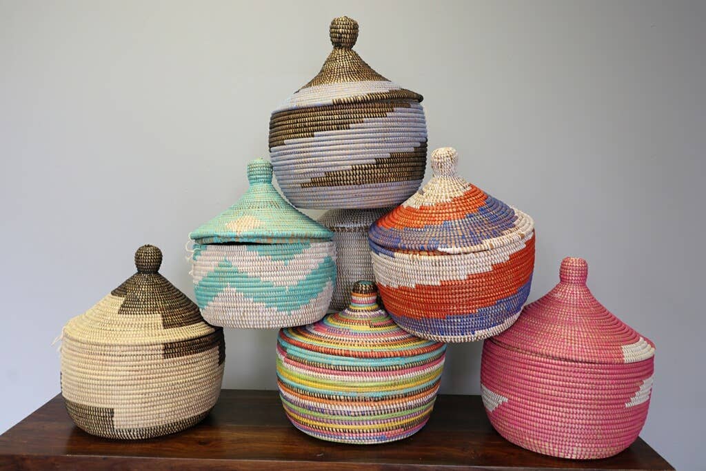 Small Lidded Sweet Grass Basket